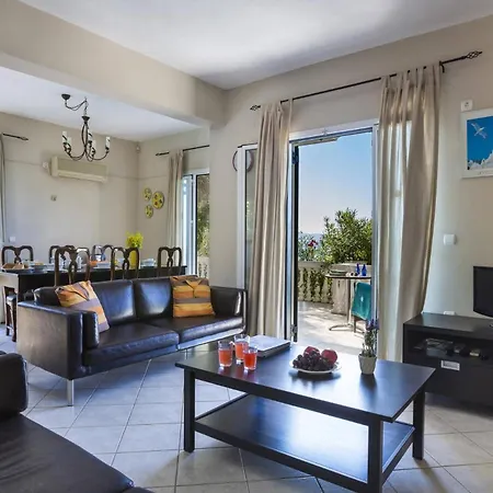 Villa Lourdas By